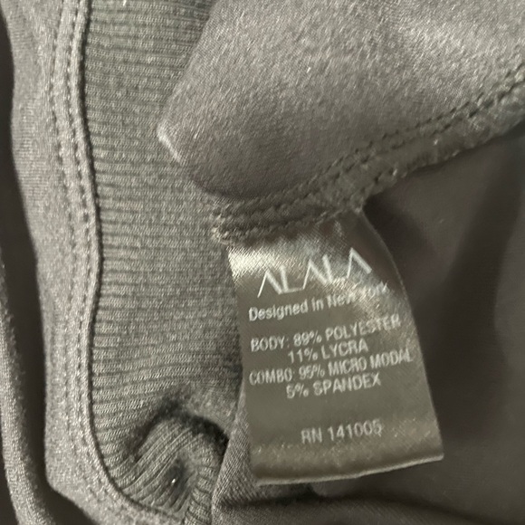 ALALA Mesa Zip-Front Colorblock Active Bomber Jacket. Size X-Small - Picture 12 of 13